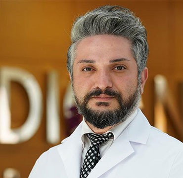Op. Dr. Eyüp Baykara